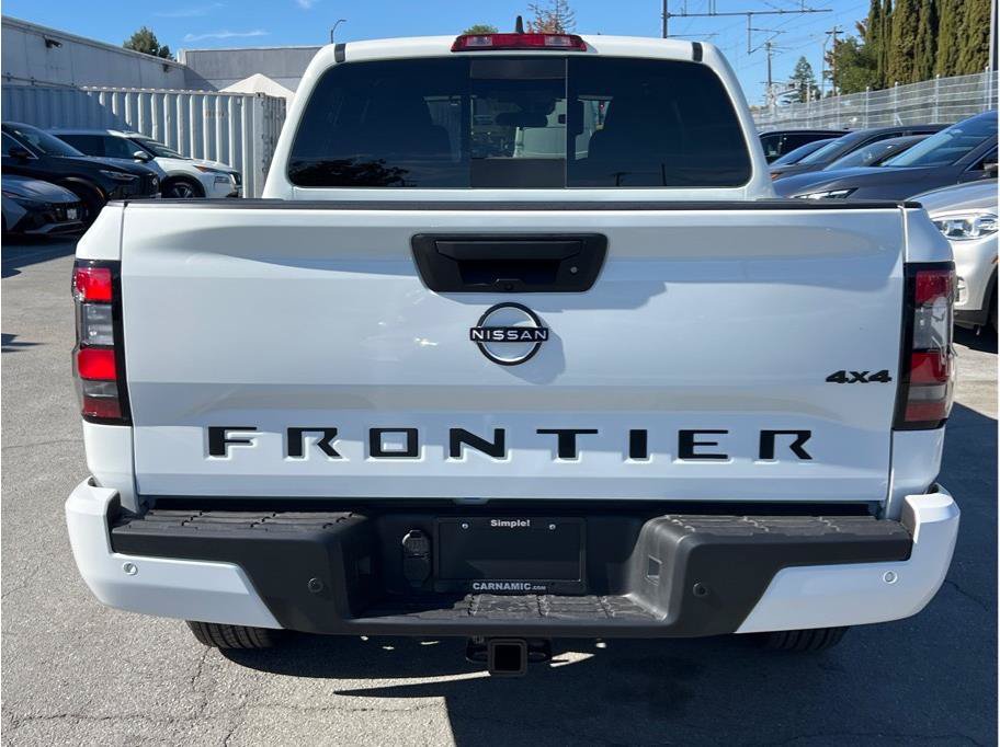 New 2026 Nissan Frontier SV w/ Tow Package AWD/4WD image 4