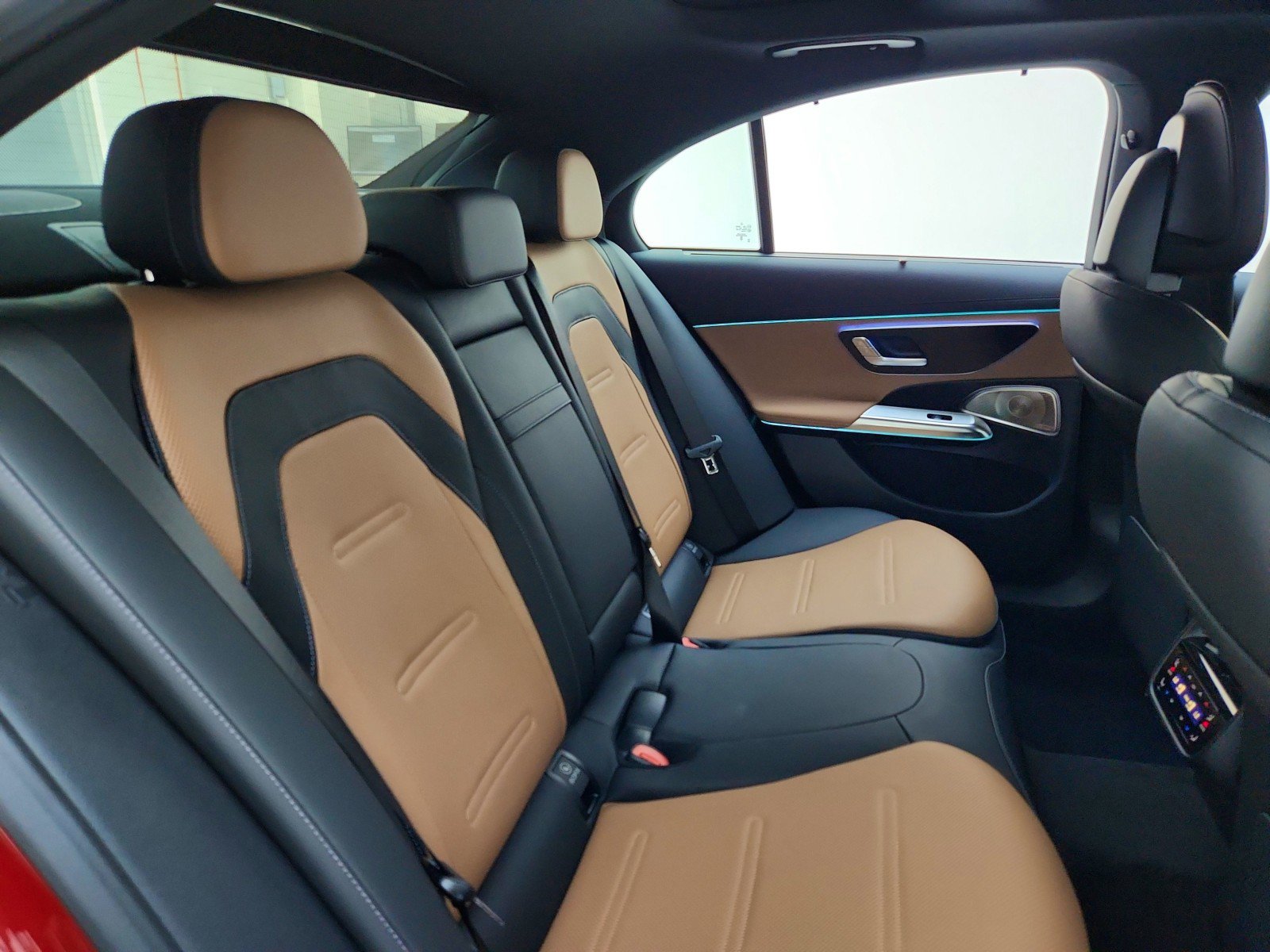 New 2026 Mercedes-Benz E 53 AMG e 4MATIC Sedan image 21