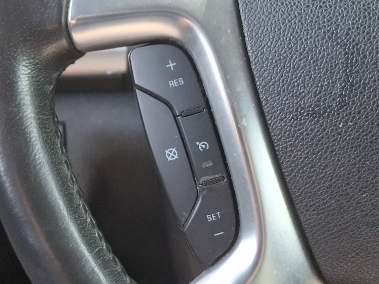 Used 2016 GMC Acadia SLE AWD/4WD image 20