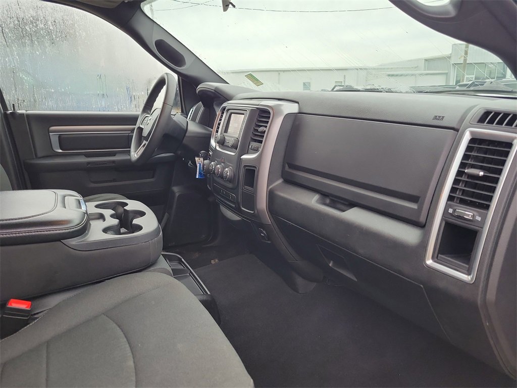 Used 2024 RAM 1500 Classic Warlock image 31