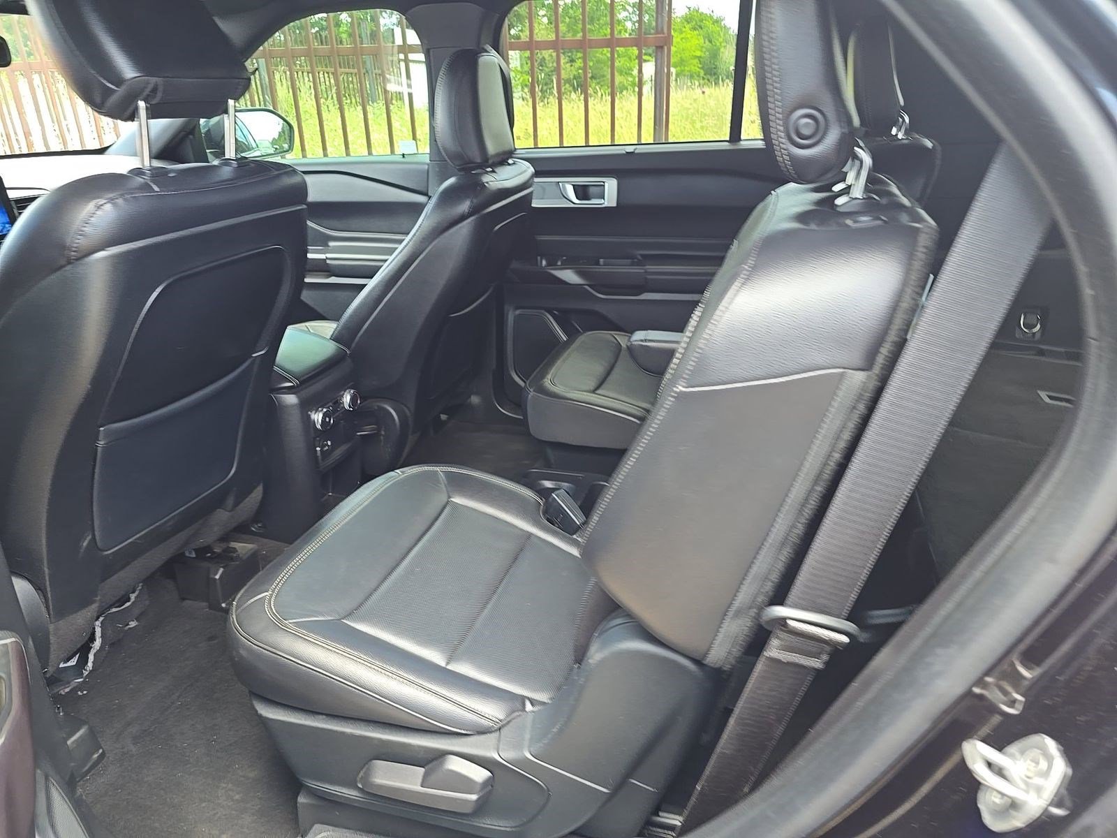 Used 2020 Ford Explorer Limited AWD/4WD image 18