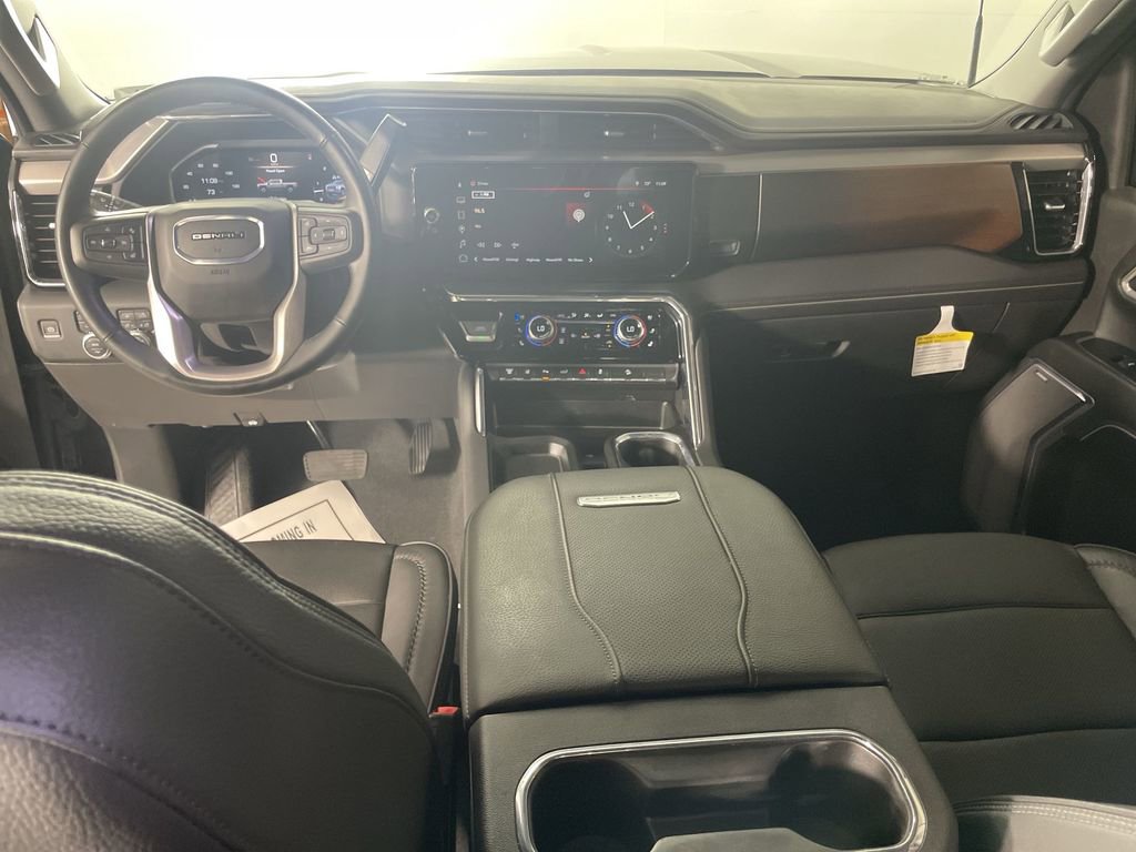 Used 2025 GMC Sierra 3500 Denali w/ Denali Reserve Package image 20