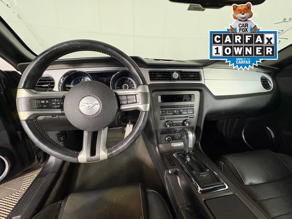 Used 2013 Ford Mustang Premium image 9