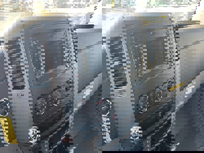 Used 2018 Mercedes-Benz Sprinter 2500 image 14