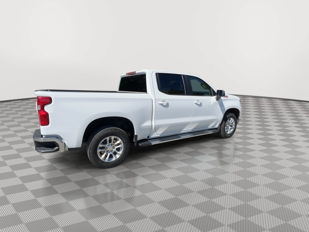 Used 2025 Chevrolet Silverado 1500 LT AWD/4WD image 8