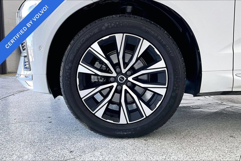 Used 2023 Volvo XC60 B5 Plus AWD/4WD image 10