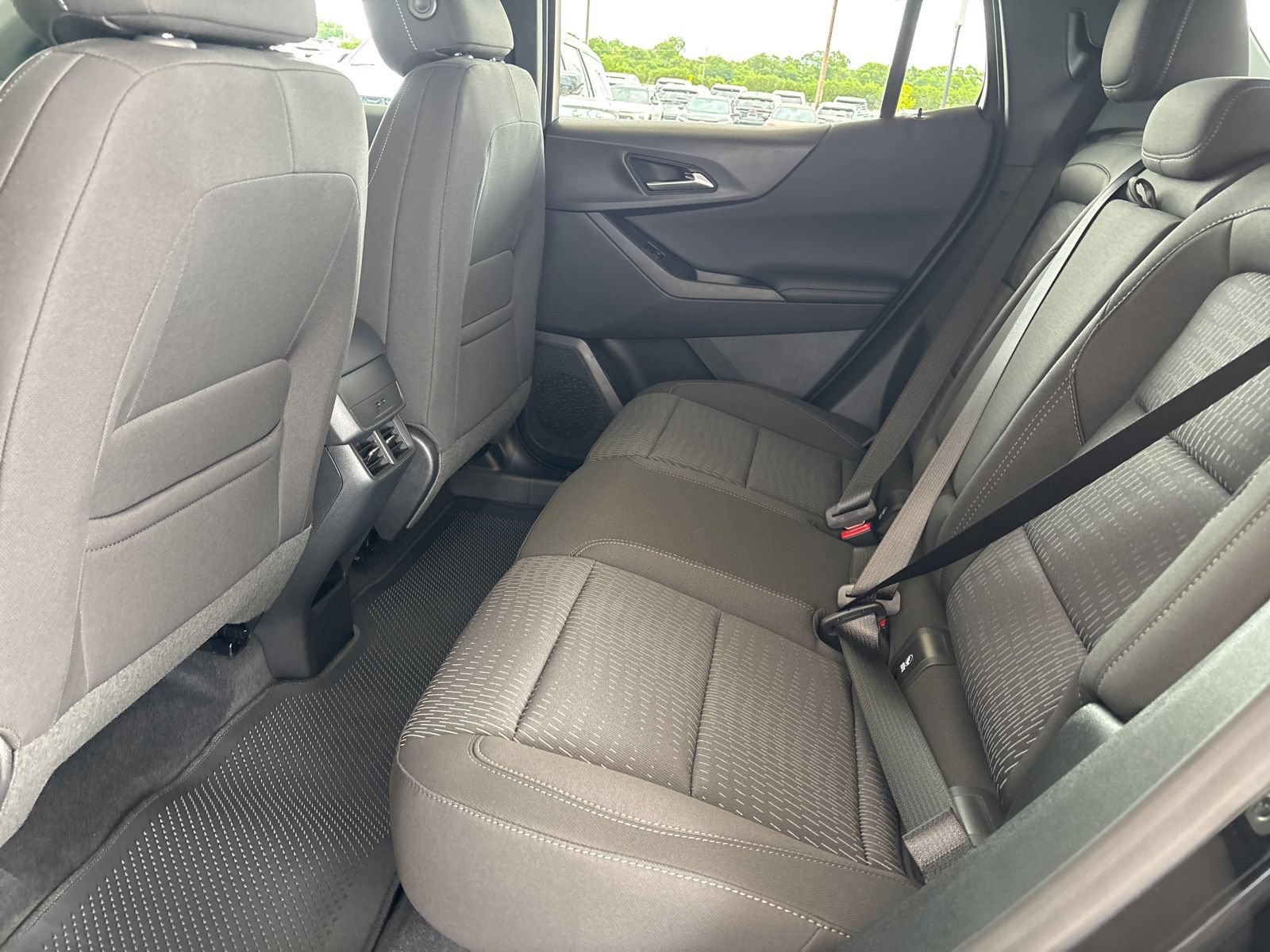 New 2026 Chevrolet Equinox LT FWD image 13