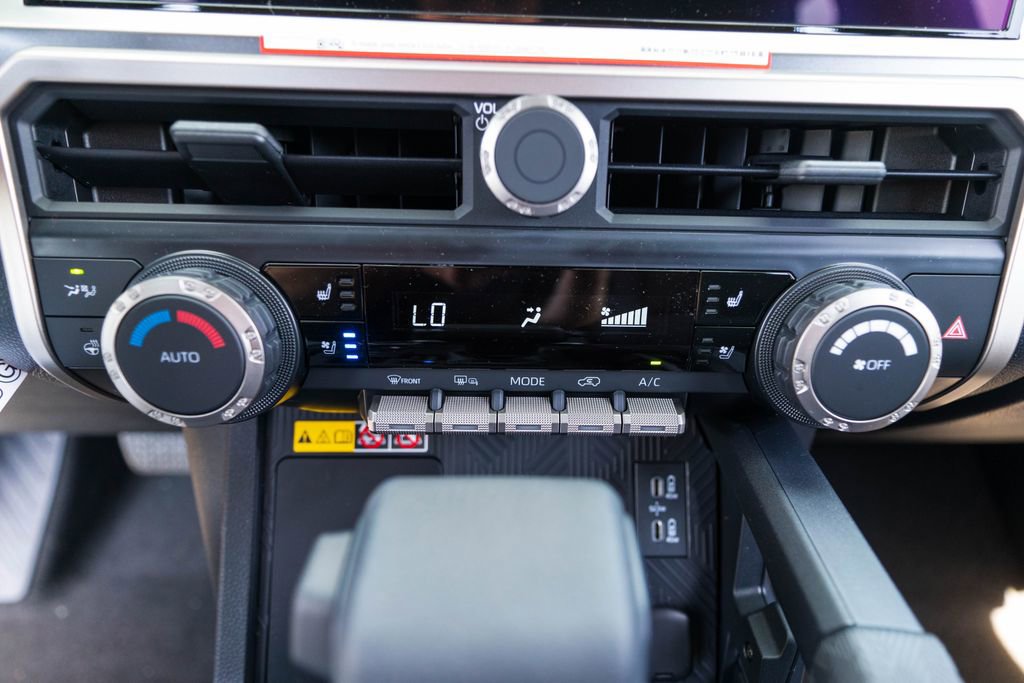 New 2026 Toyota 4Runner TRD Off-Road Premium AWD/4WD image 31