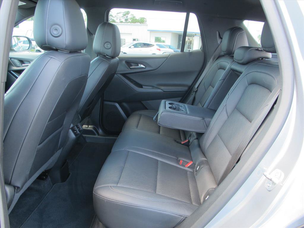Used 2025 Chevrolet Equinox LT w/ Convenience Package II FWD image 16