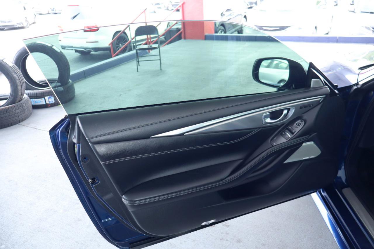 Used 2019 INFINITI Q60 3.0t Luxe w/ Essential Package AWD/4WD image 12
