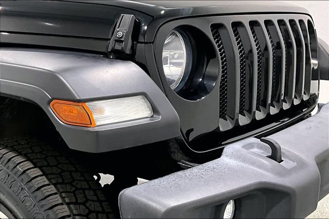 Used 2019 Jeep Wrangler Sport w/ Quick Order Package 23S AWD/4WD image 39