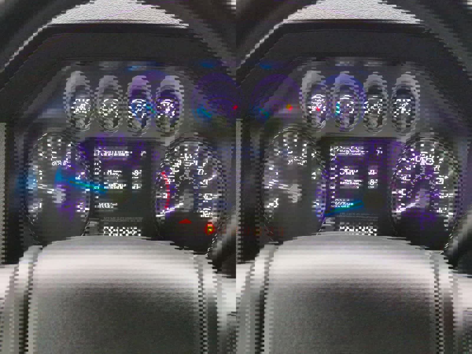 Used 2011 Ford F350 Lariat w/ Lariat Interior Pkg image 32