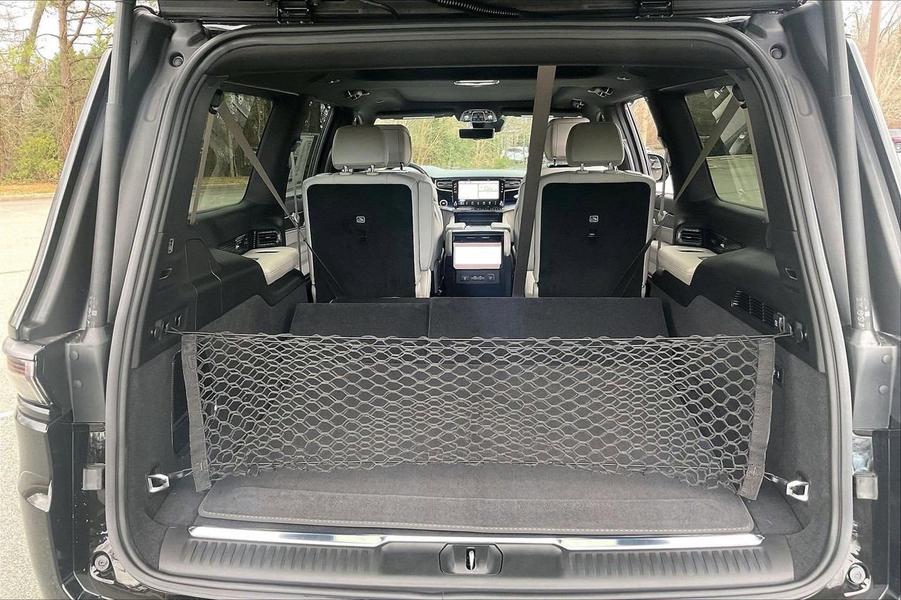 New 2026 Jeep Grand Wagoneer L Summit w/ Premium Group III image 28