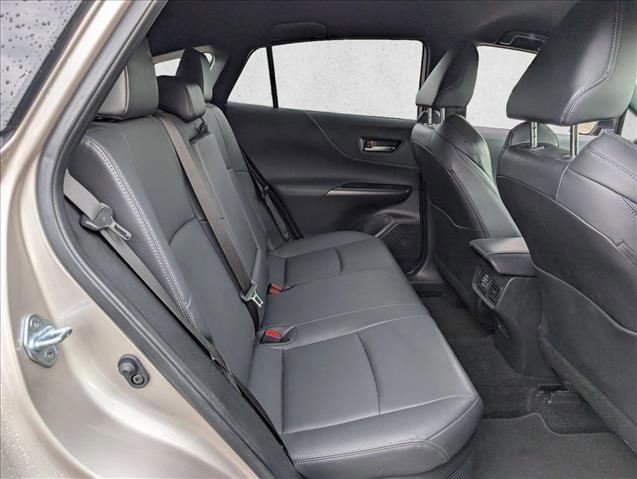 Certified 2023 Toyota Venza XLE image 16