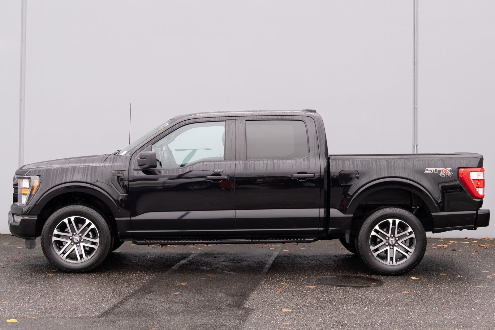 Used 2023 Ford F150 XL w/ Trailer Tow Package image 22