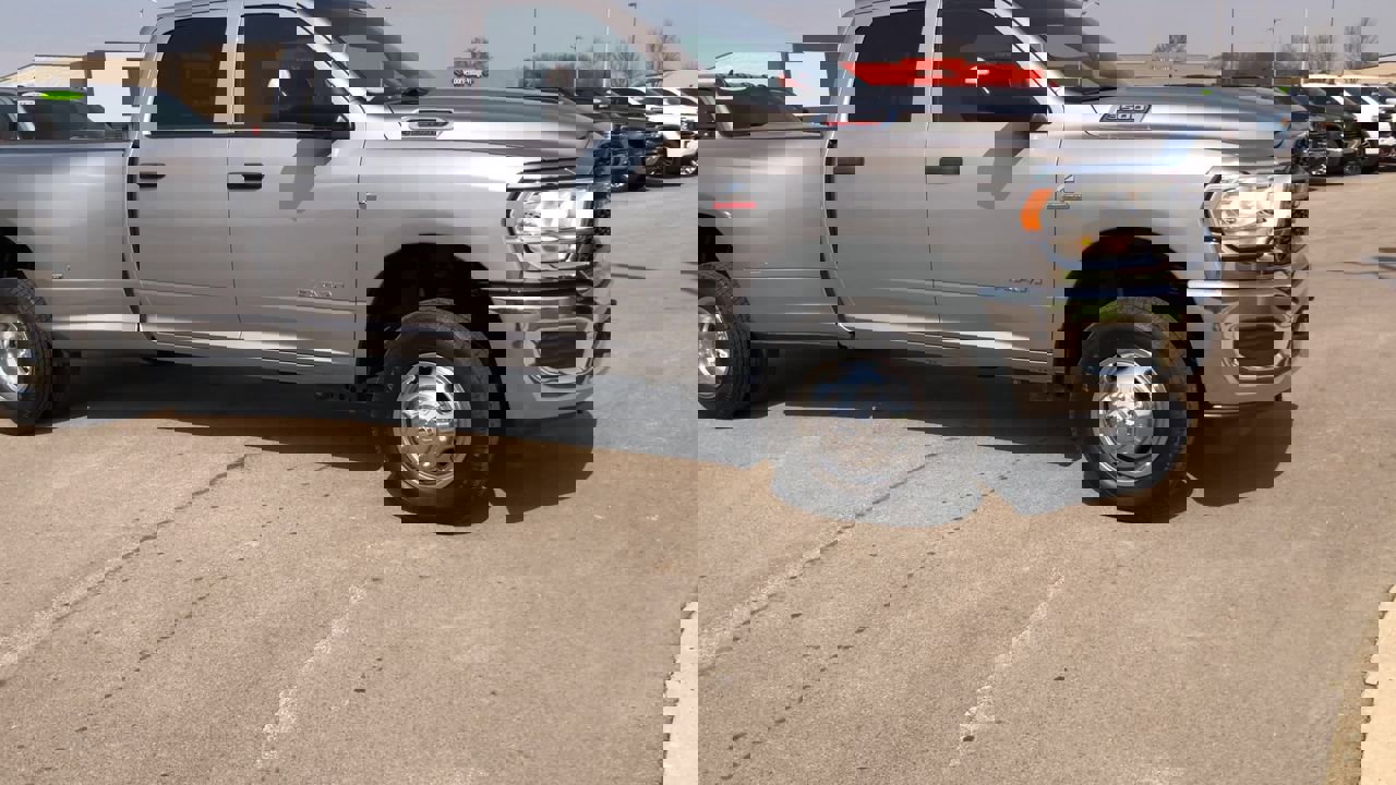 Used 2022 RAM 3500 Tradesman w/ Max Tow Package image 2