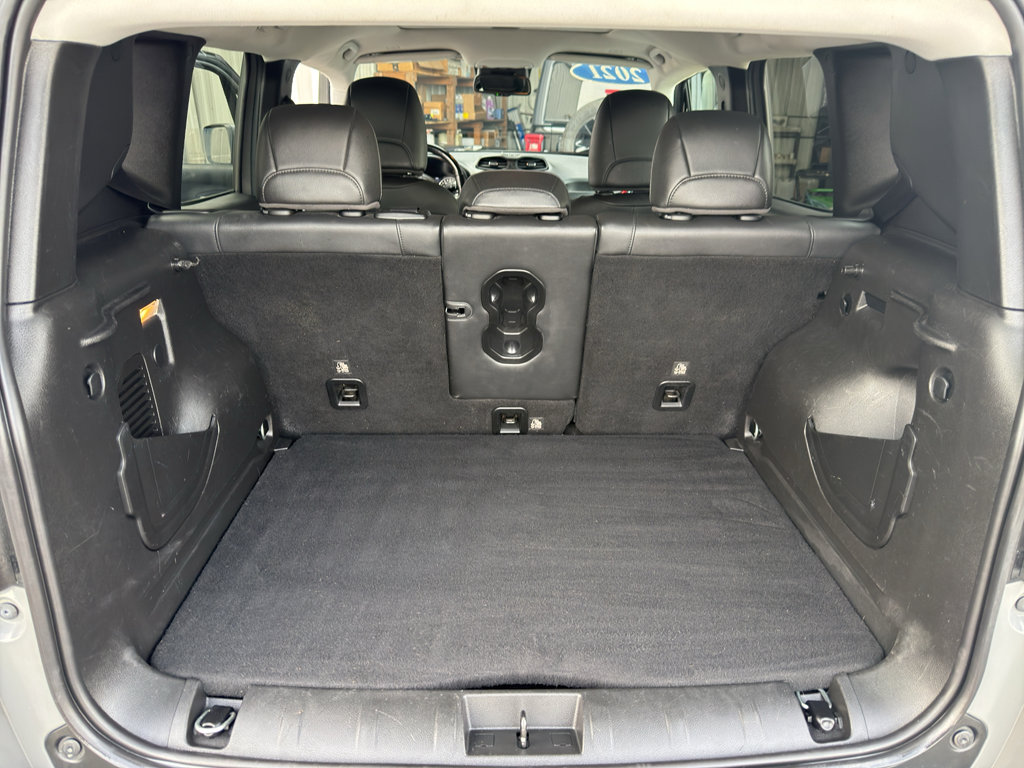 Used 2021 Jeep Renegade Trailhawk image 16