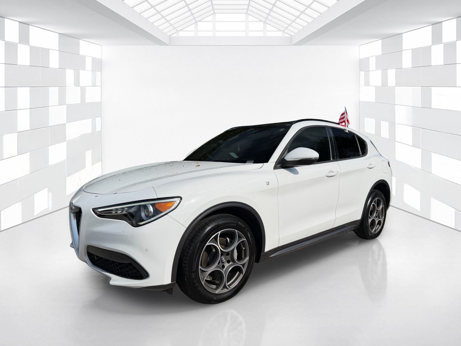 Used 2022 Alfa Romeo Stelvio Ti w/ Active Assist Plus Package AWD/4WD image 3