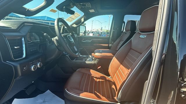 Used 2025 GMC Sierra 2500 Denali Ultimate image 17