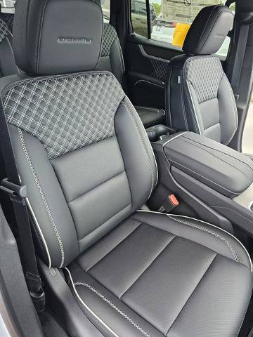 New 2026 GMC Acadia Denali w/ Super Cruise Package FWD image 25