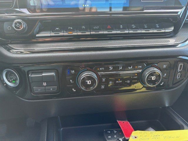 Used 2025 Chevrolet Silverado 1500 ZR2 w/ Technology Package image 15