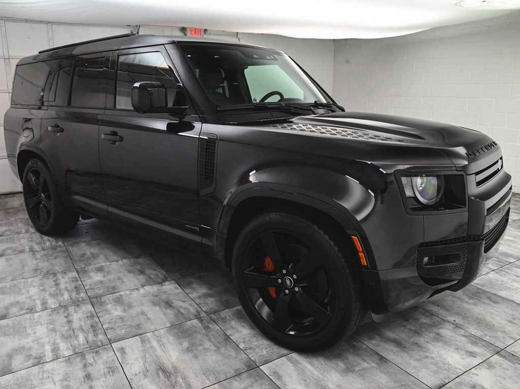 Used 2024 Land Rover Defender 130 X image 3