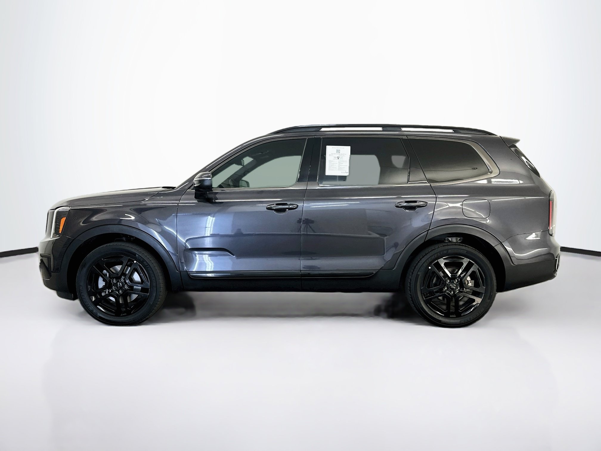 Used 2025 Kia Telluride EX X-Line AWD/4WD image 4