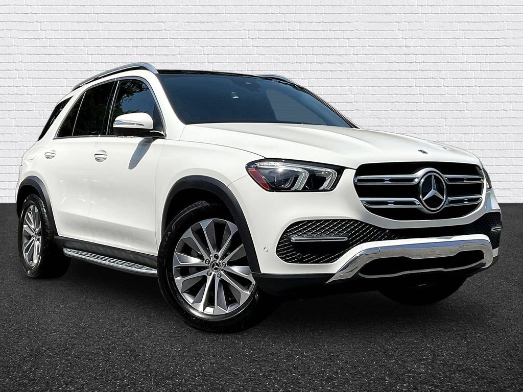 Used 2022 Mercedes-Benz GLE 350 4MATIC w/ 3rd Row Seat Package image 3