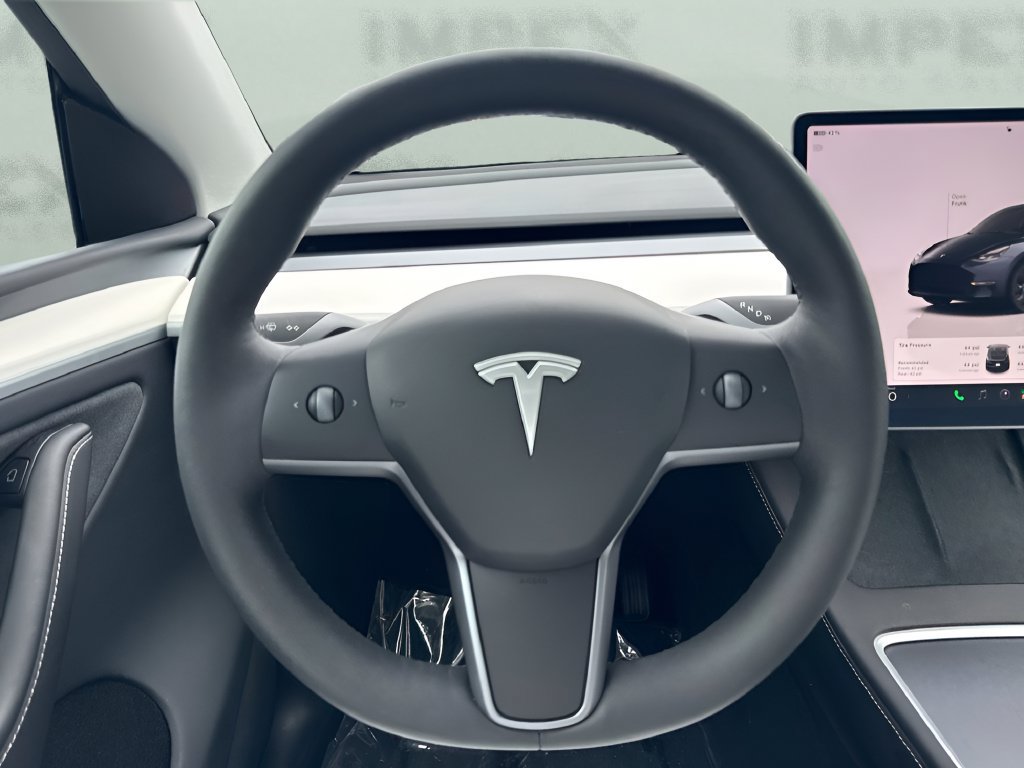 Used 2024 Tesla Model Y Long Range RWD image 13