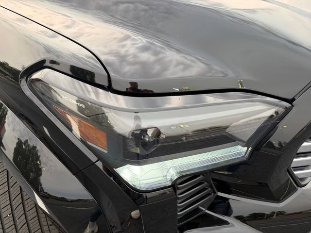 Used 2024 Toyota Tacoma Limited w/ Limited Package (LT) AWD/4WD image 38