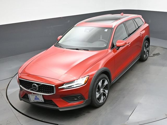 Used 2024 Volvo V60 B5 Cross Country Plus w/ Climate Package AWD/4WD image 44