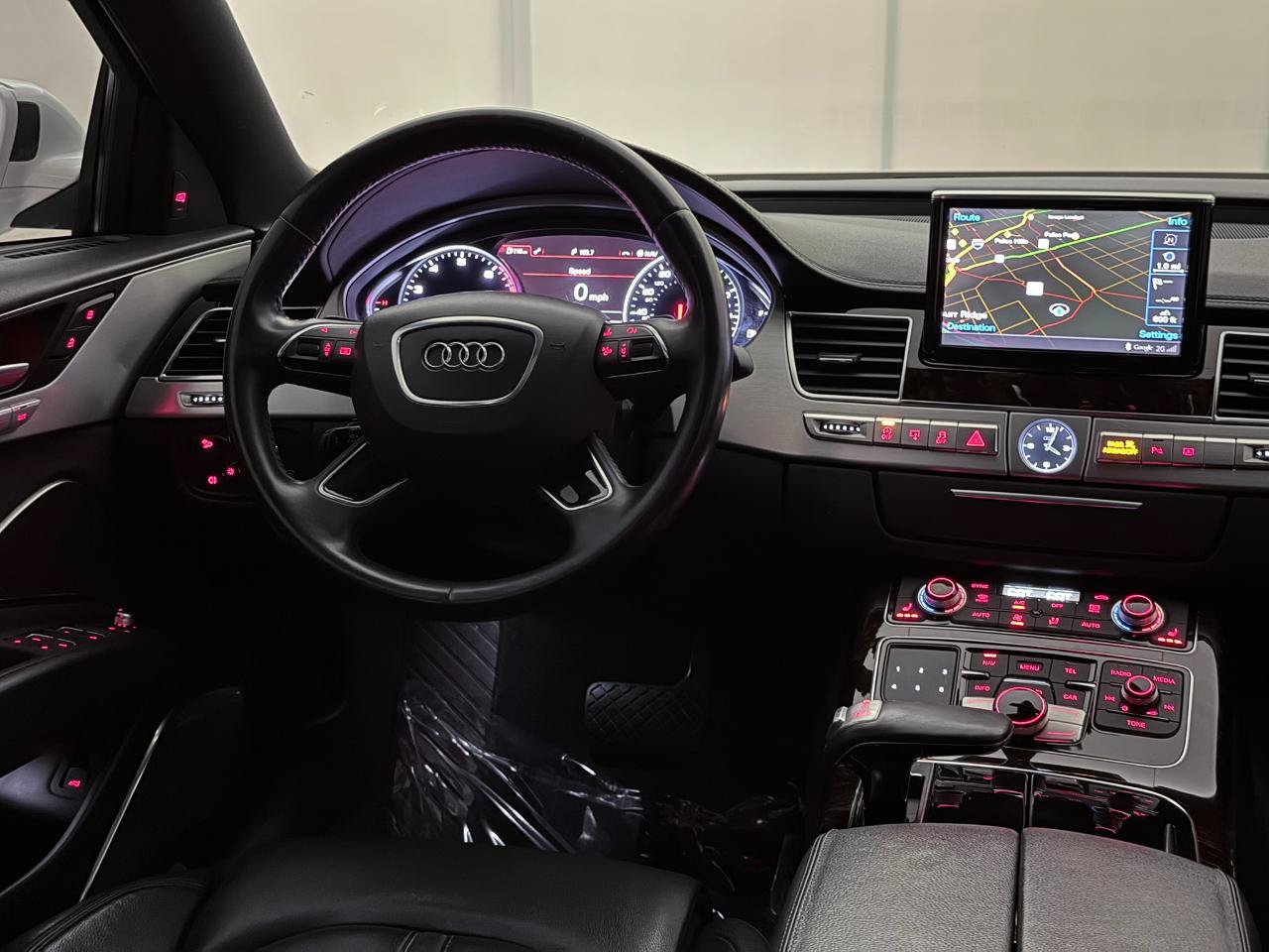 Used 2013 Audi A8 4.0T w/ Convenience Pkg AWD/4WD image 31