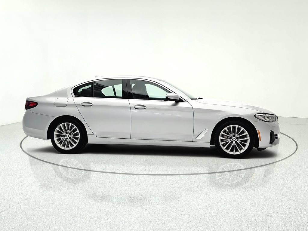 Used 2021 BMW 530i xDrive AWD/4WD image 8