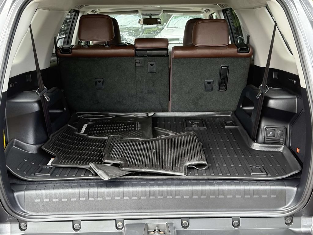 Used 2019 Toyota 4Runner Limited AWD/4WD image 11