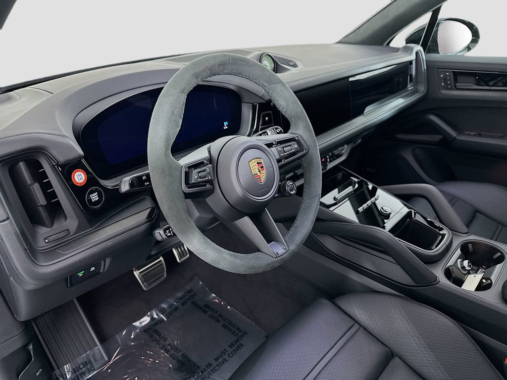 New 2026 Porsche Cayenne GTS AWD/4WD image 4