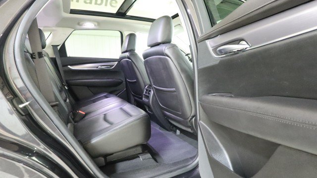 Used 2017 Cadillac XT5 Luxury w/ Driver Awareness Package image 11