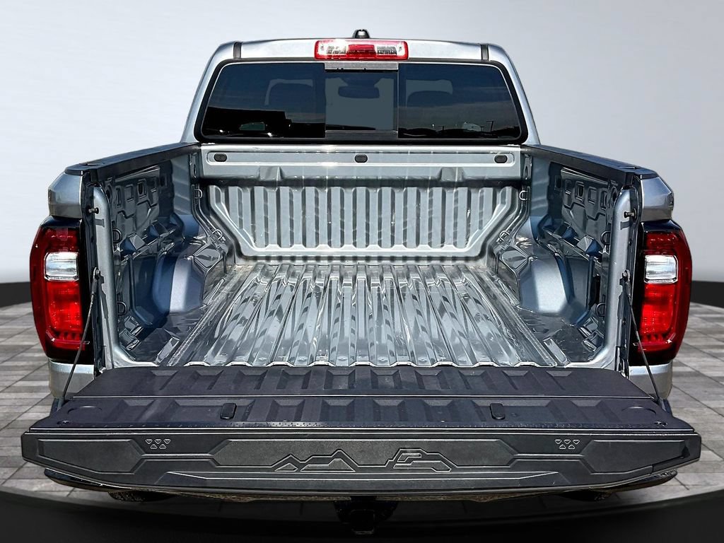 Used 2025 GMC Canyon AT4 AWD/4WD image 9