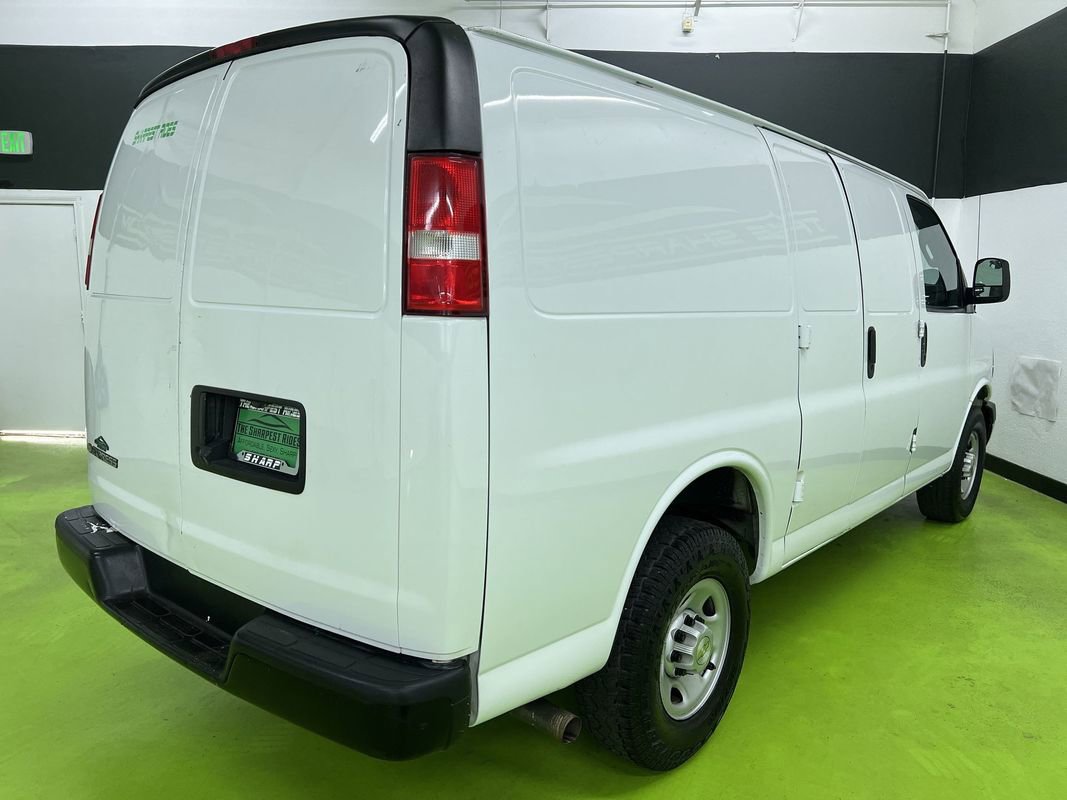 Used 2020 Chevrolet Express 2500 w/ Driver Convenience Package RWD image 10