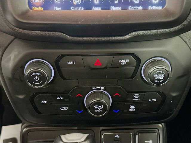 Used 2019 Jeep Renegade Limited w/ Quick Order Package 22P image 15