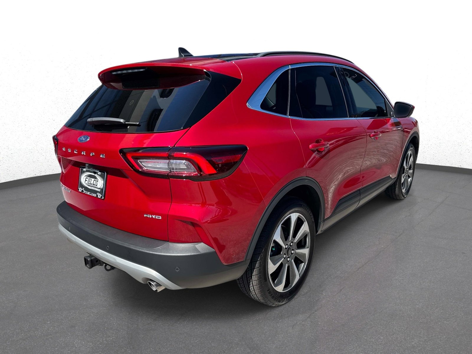 Used 2024 Ford Escape Platinum w/ Premium Technology Package AWD/4WD image 3