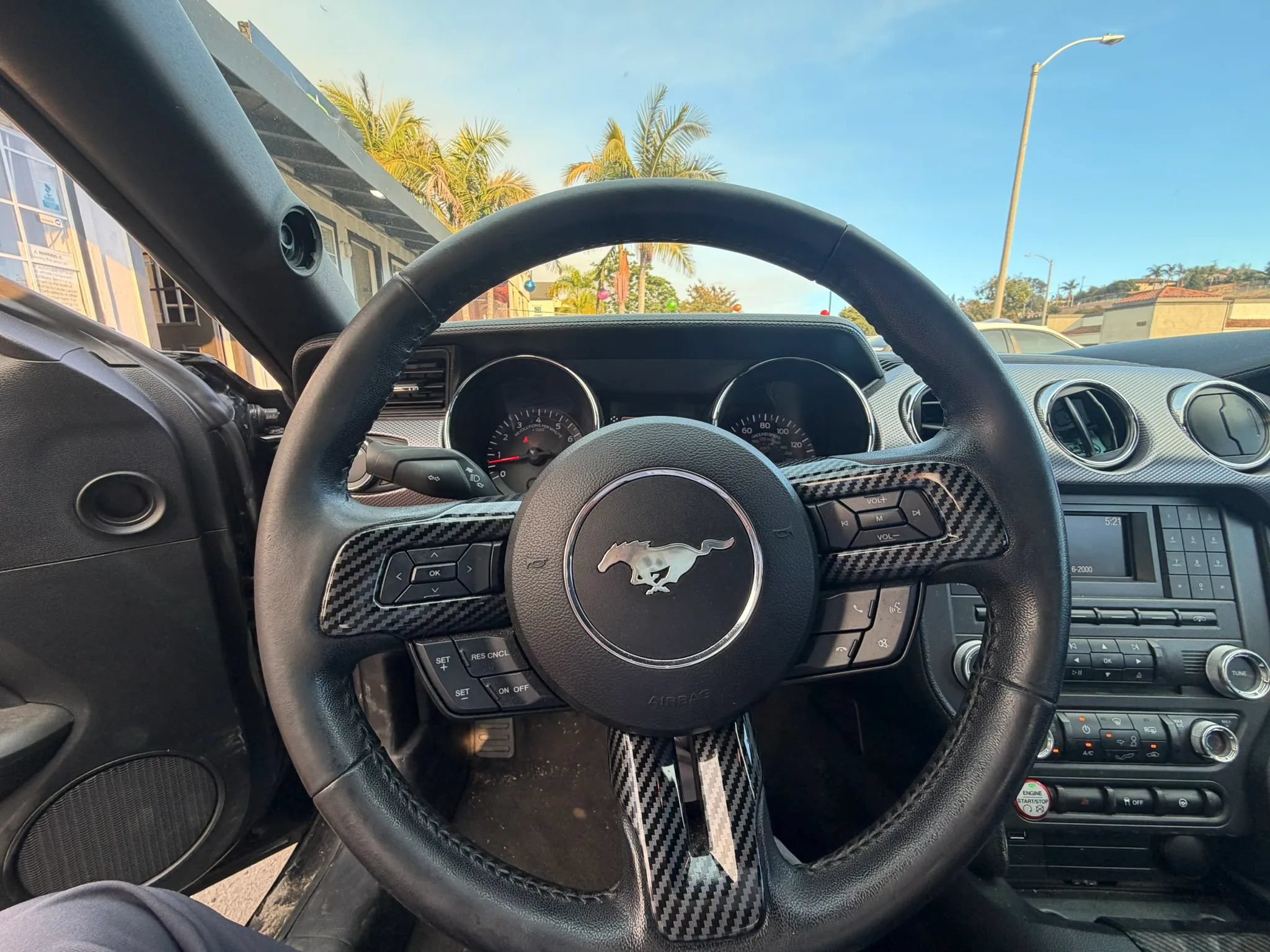 Used 2017 Ford Mustang GT RWD image 16