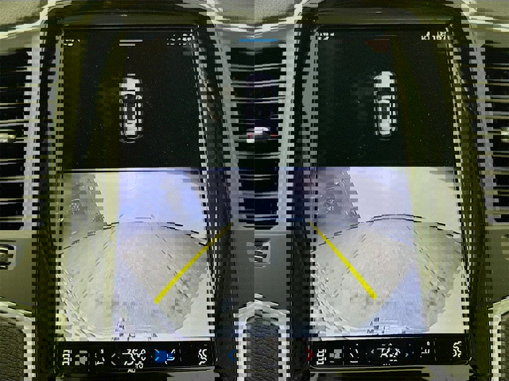 Certified 2025 Volvo XC90 B5 Core image 14