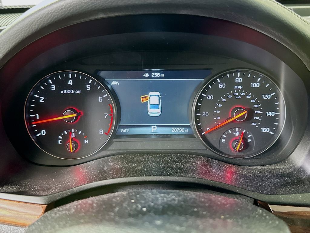 Used 2018 Kia Cadenza Technology FWD image 12