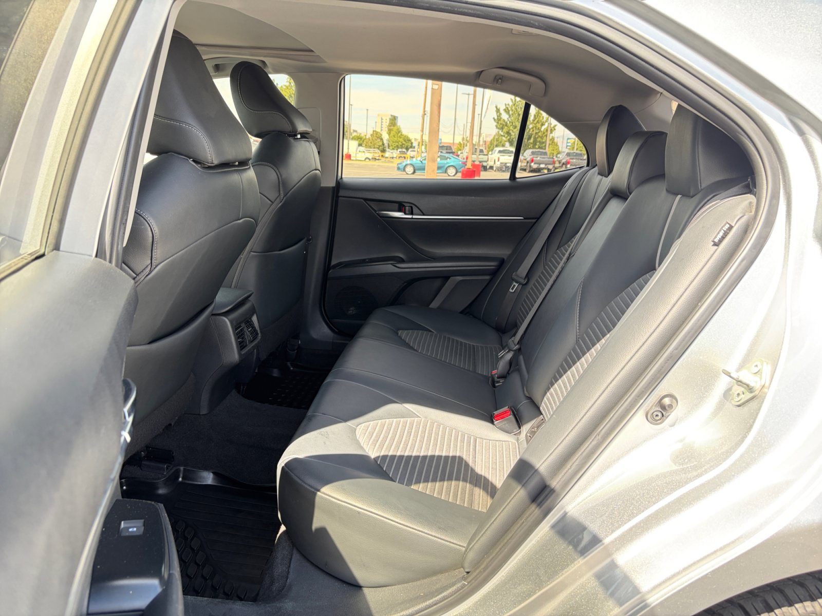 Used 2019 Toyota Camry SE w/ Audio Package FWD image 25