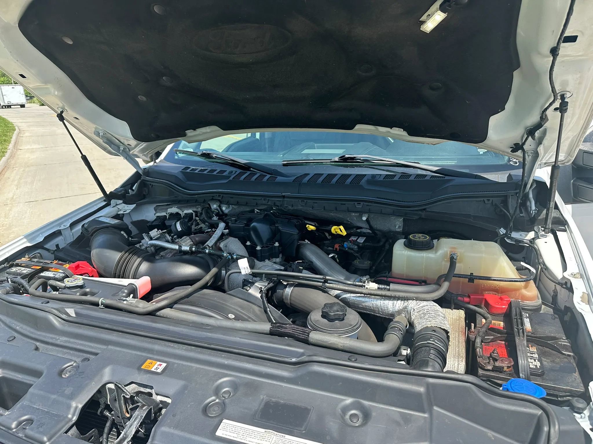 Used 2018 Ford F350 Lariat w/ Chrome Package AWD/4WD image 11
