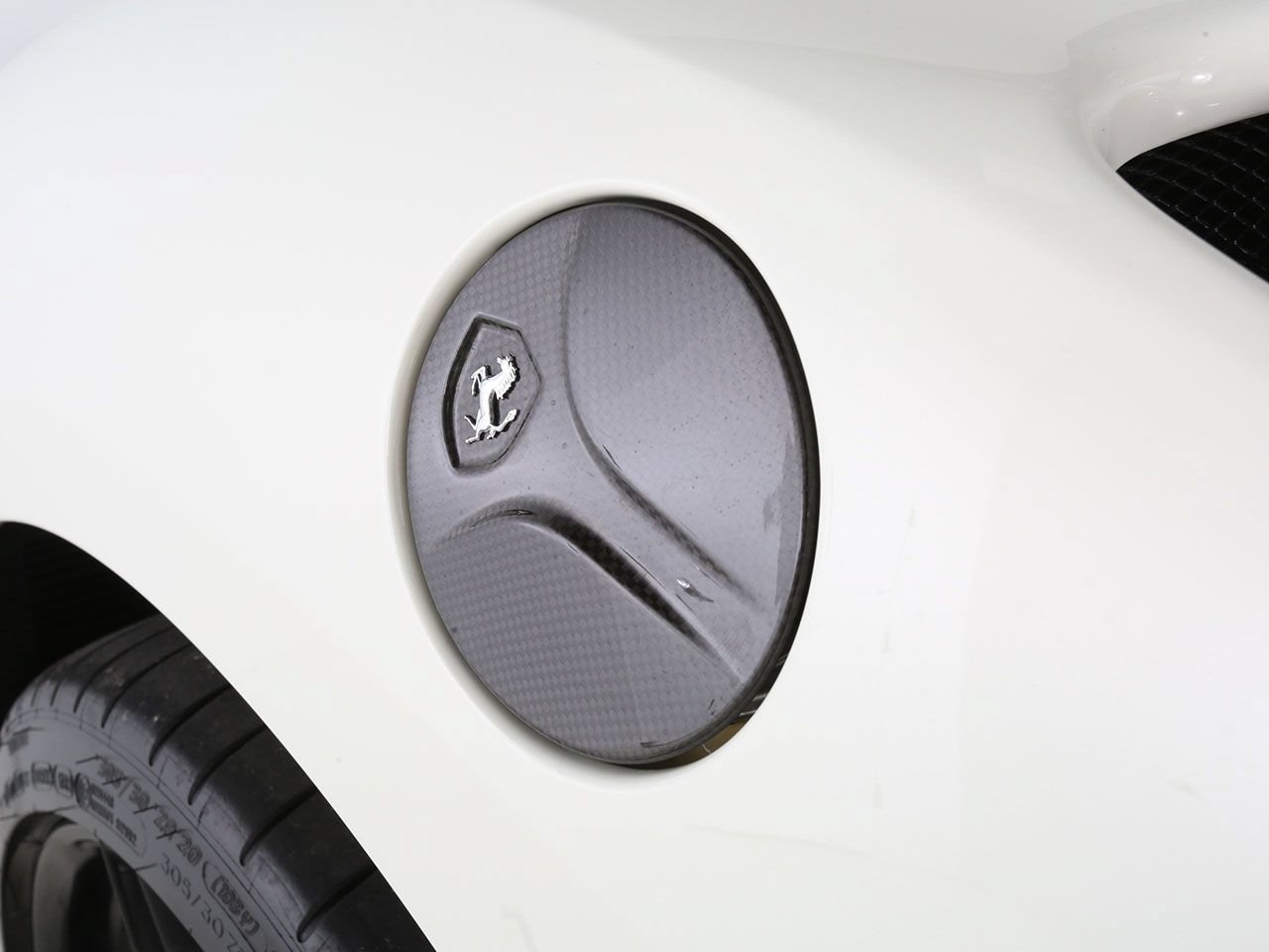Used 2017 Ferrari 488 Spider RWD image 16