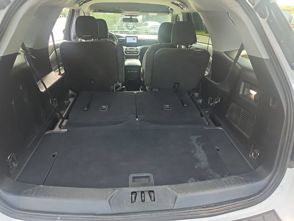 Used 2021 Ford Explorer XLT w/ Class III Trailer Tow Package AWD/4WD image 33