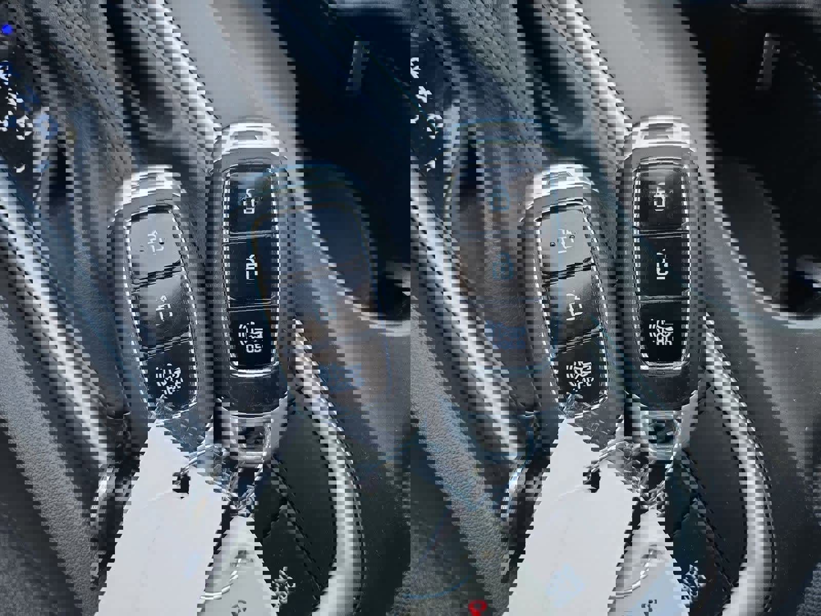 Used 2020 Hyundai Santa Fe SEL image 32