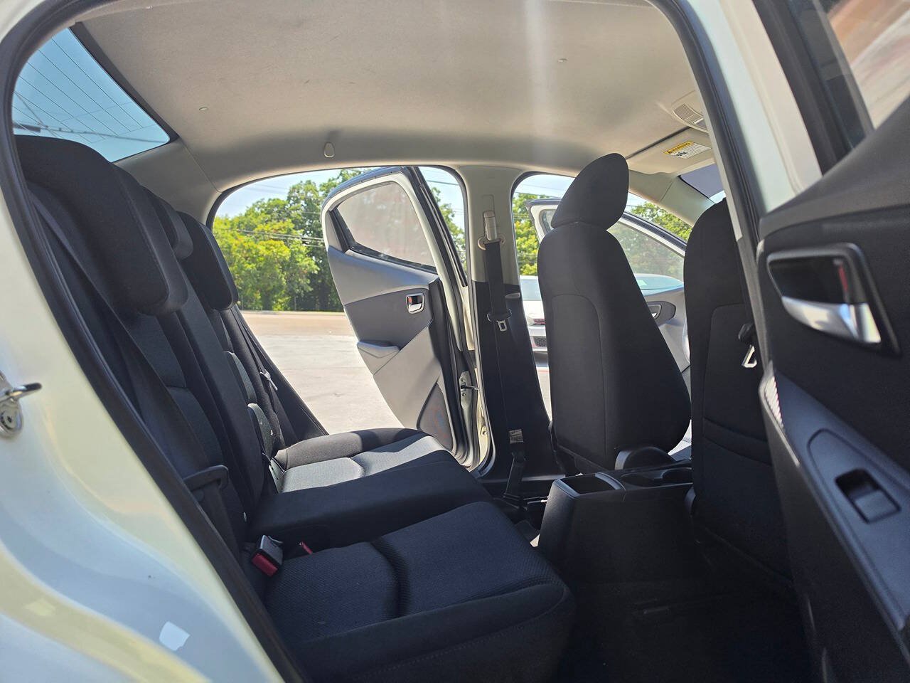 Used 2016 Scion iA FWD image 28