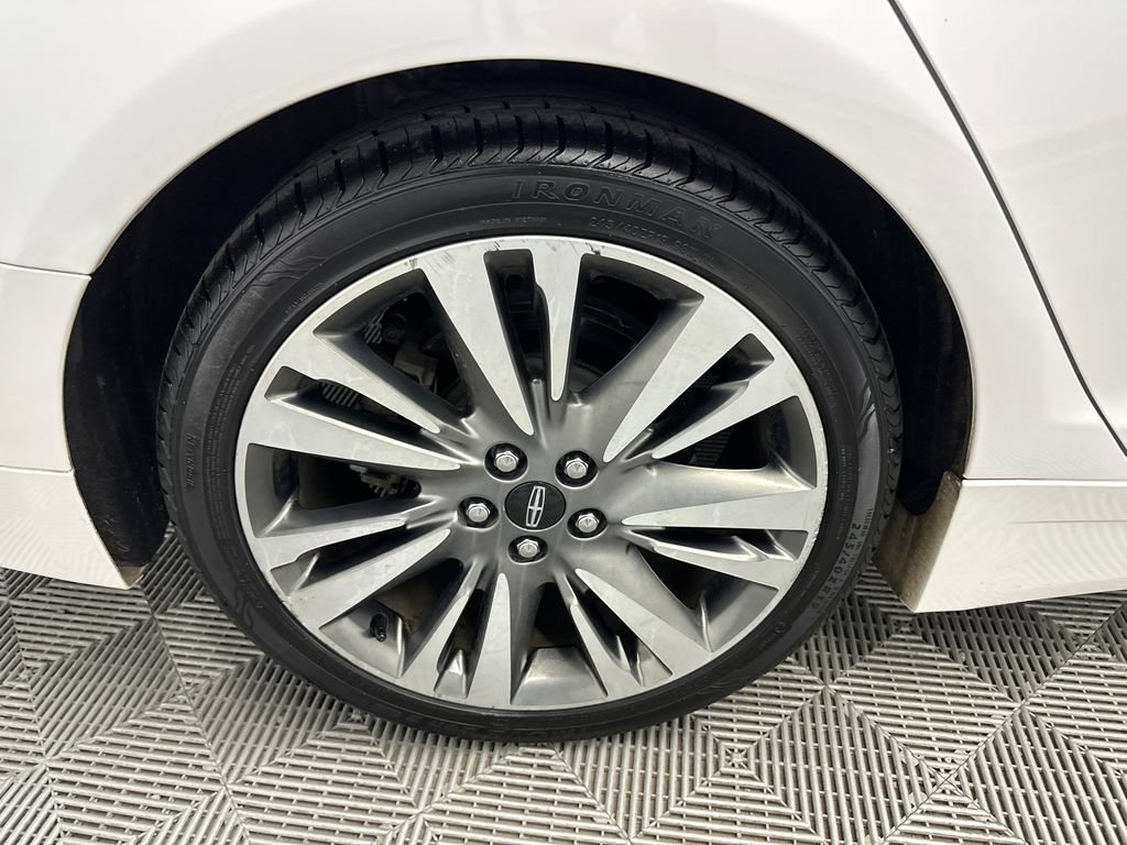 Used 2017 Lincoln MKZ Reserve FWD image 19